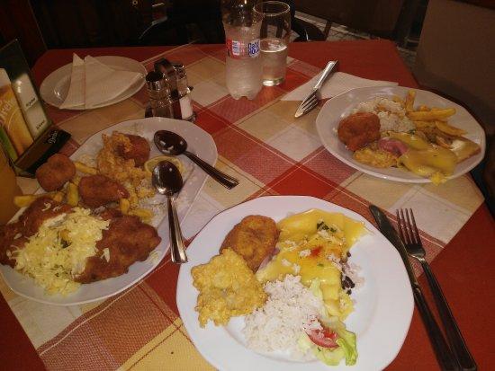 Piroska Kávéház és Étterem